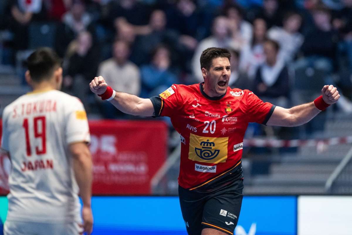 Spania si Suedia printre echipele calificate in grupele principale