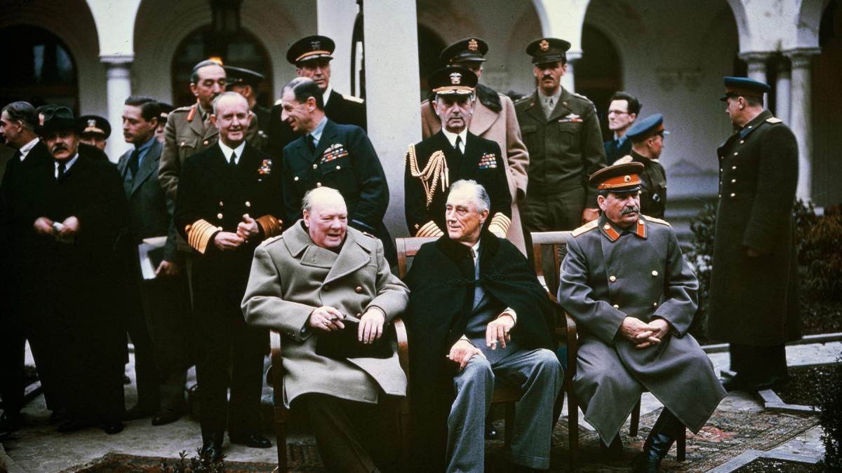 Ce ar insemna Yalta 2 pentru Romania Saracie frig in case doua ore la TV de adulare a conducatorului suprem Cristian Diaconescu