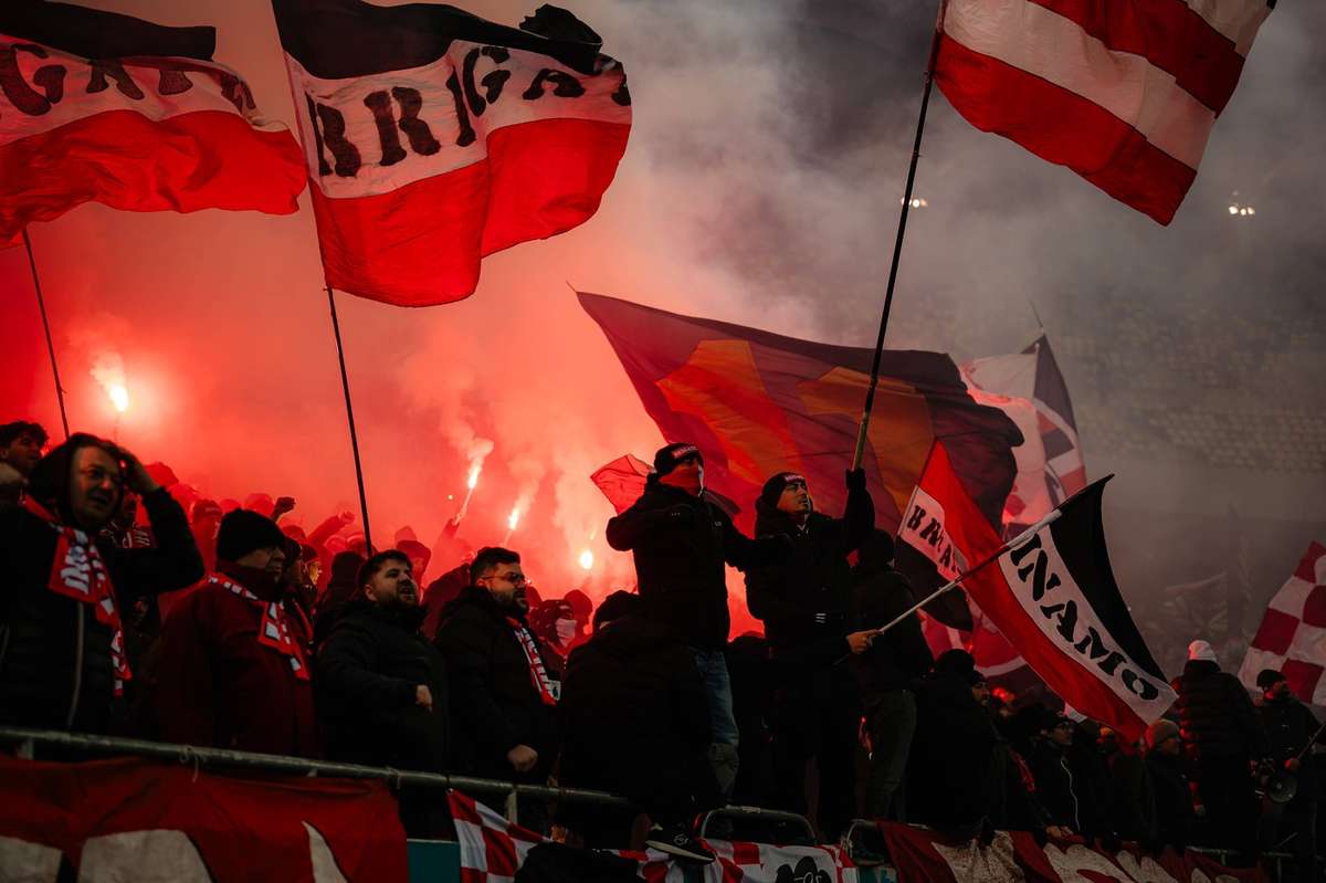 Dinamo Farul si Gloria Buzau sanctionate de FRF
