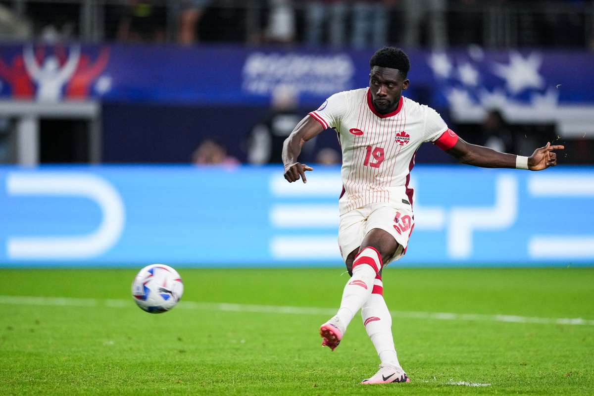 Echipa Romaniei joaca primul amical cu Canada
