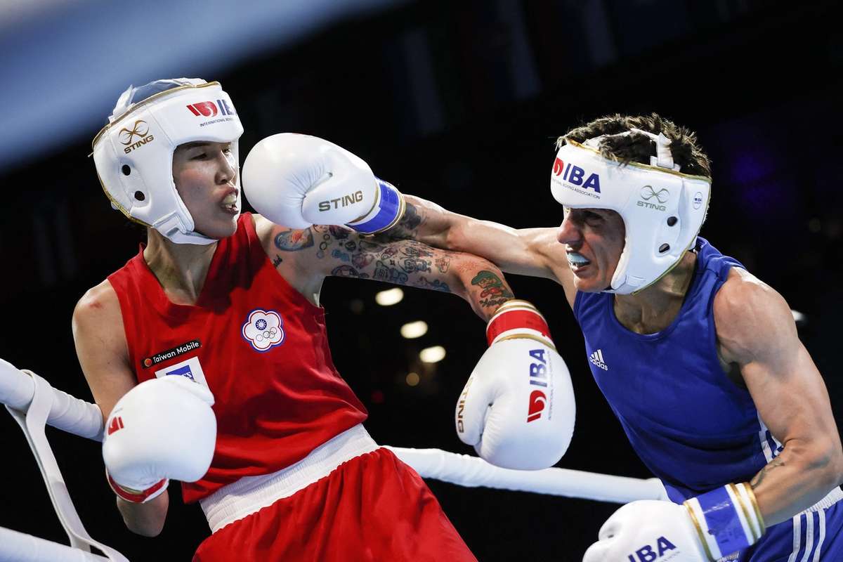 Lacramioara Perijoc aur la turneul Boxam Elite