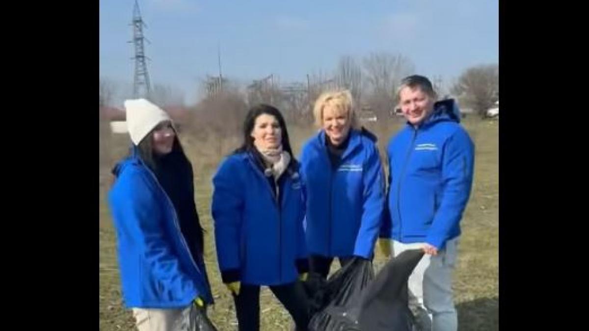 Lavinia Sandru si echipa campanie de curatenie la Calarasi