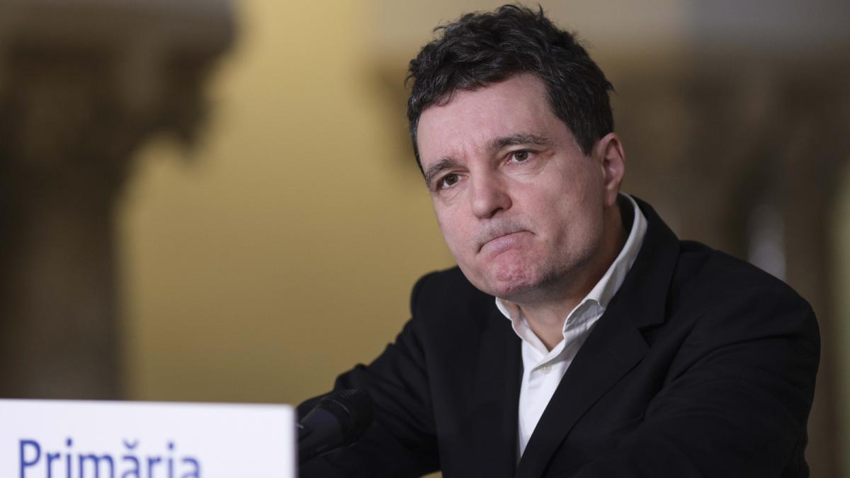 Nicusor Dan acuza coalitia PSD PNL UDMR de sabotaj Fondurile Capitalei redirectionate catre primari de partid