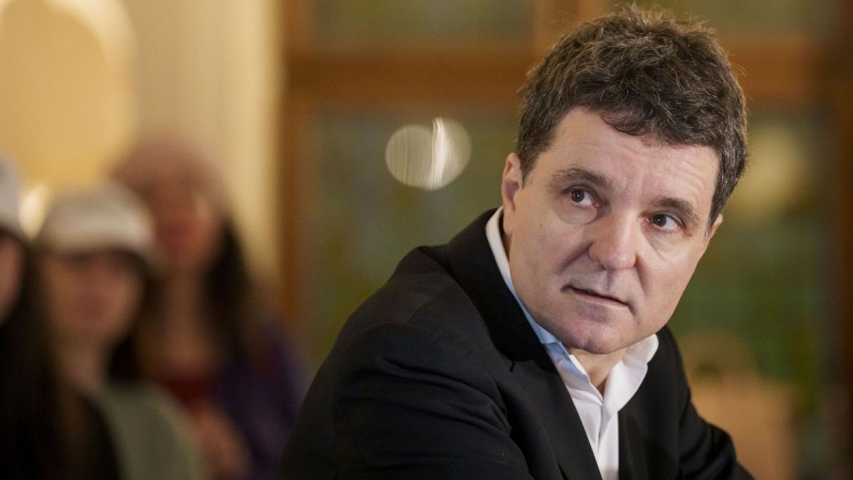 Nicusor Dan despre motiunea de cenzura Este de asteptat sa nu treaca O tara cu presedinte si guvern interimar nu da semnalul cel mai bun