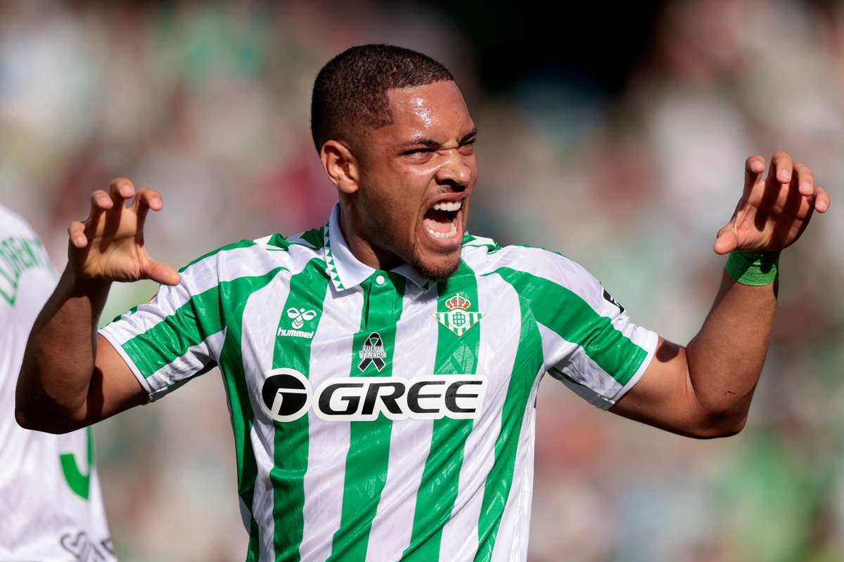 Oficial Palmeiras anunta semnarea cu Vitor Roque