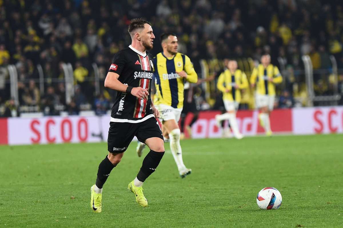 VIDEO Sorescu si Masim eliminati din Cupa Turciei de Fenerbahce si Mourinho