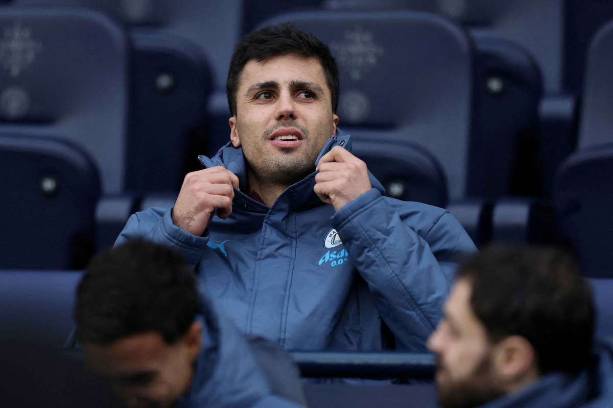 Cand revine Balonul de Aur Rodri pe teren Raspunsul lui Pep Guardiola A atins mingea