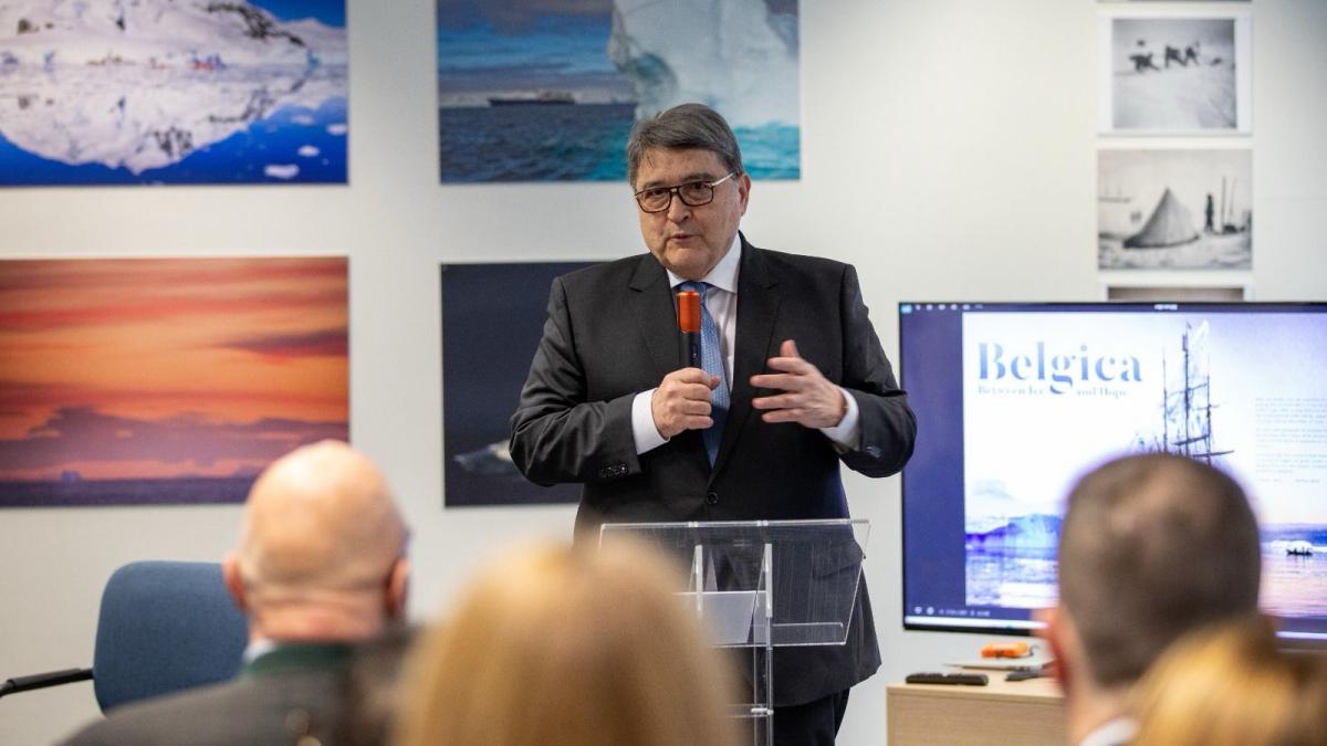 Emil Hurezeanu prezent la inaugurarea noului sediu consular