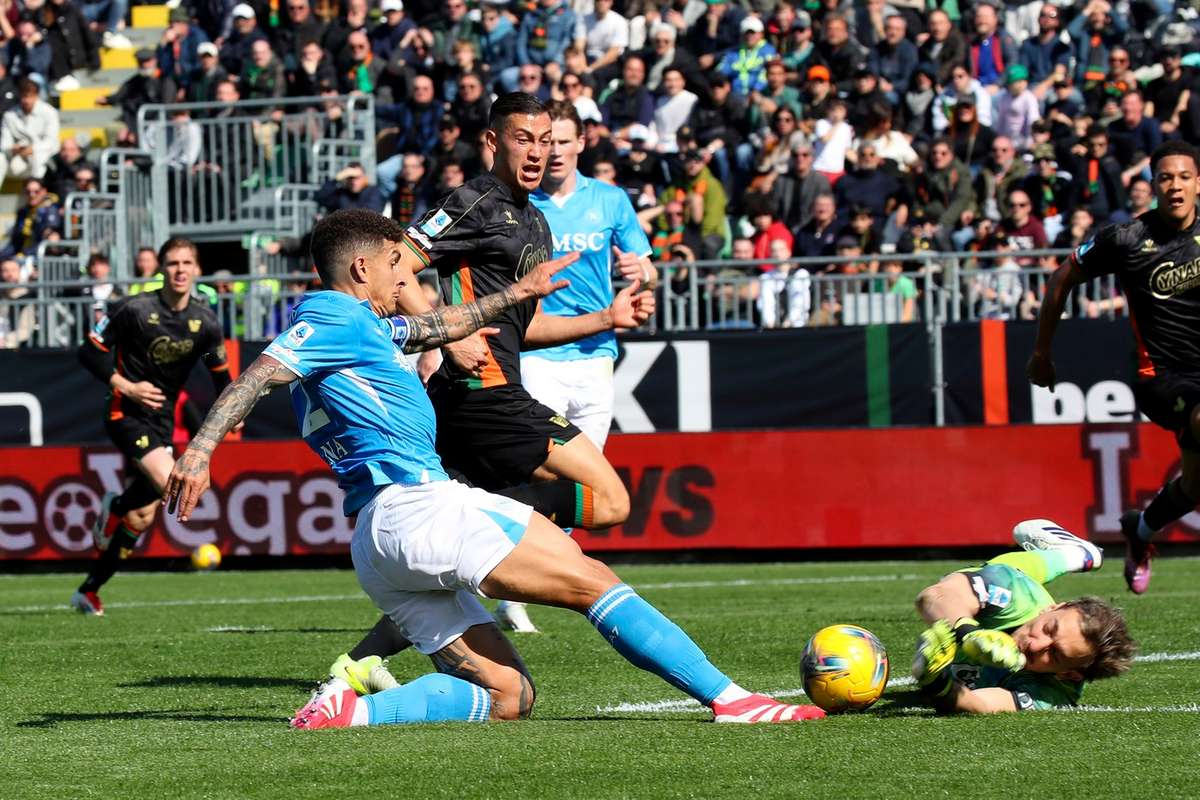 Evolutie perfecta a lui Ionut Radu contra Napoli