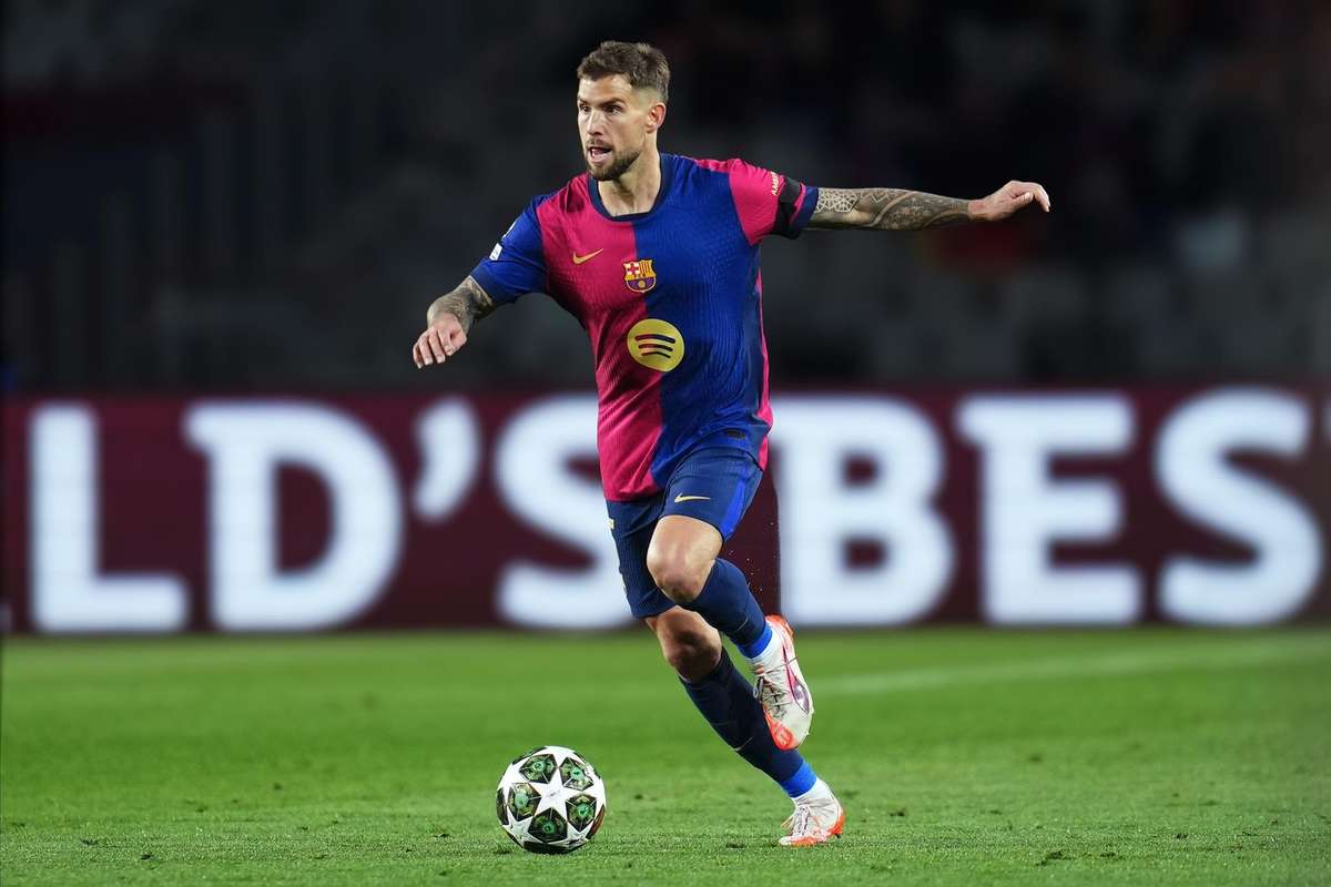 FC Barcelona a prelungit cu un an contractul fundasului Inigo Martinez