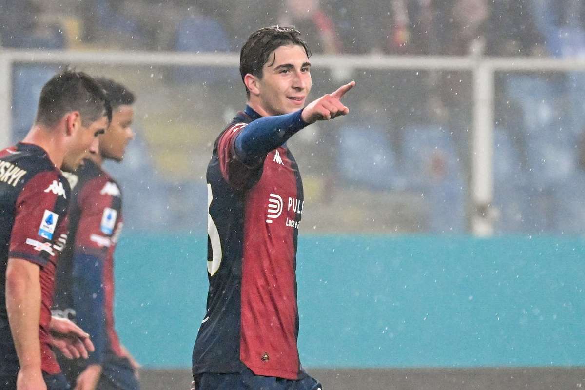 Genoa cu Dan Sucu in tribune castiga dupa trei etape