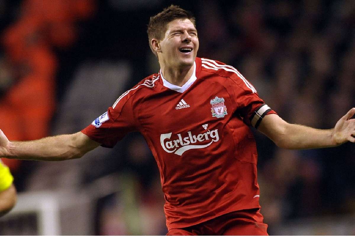 Liverpool renunta la Nike si schimba sponsorul tehnic