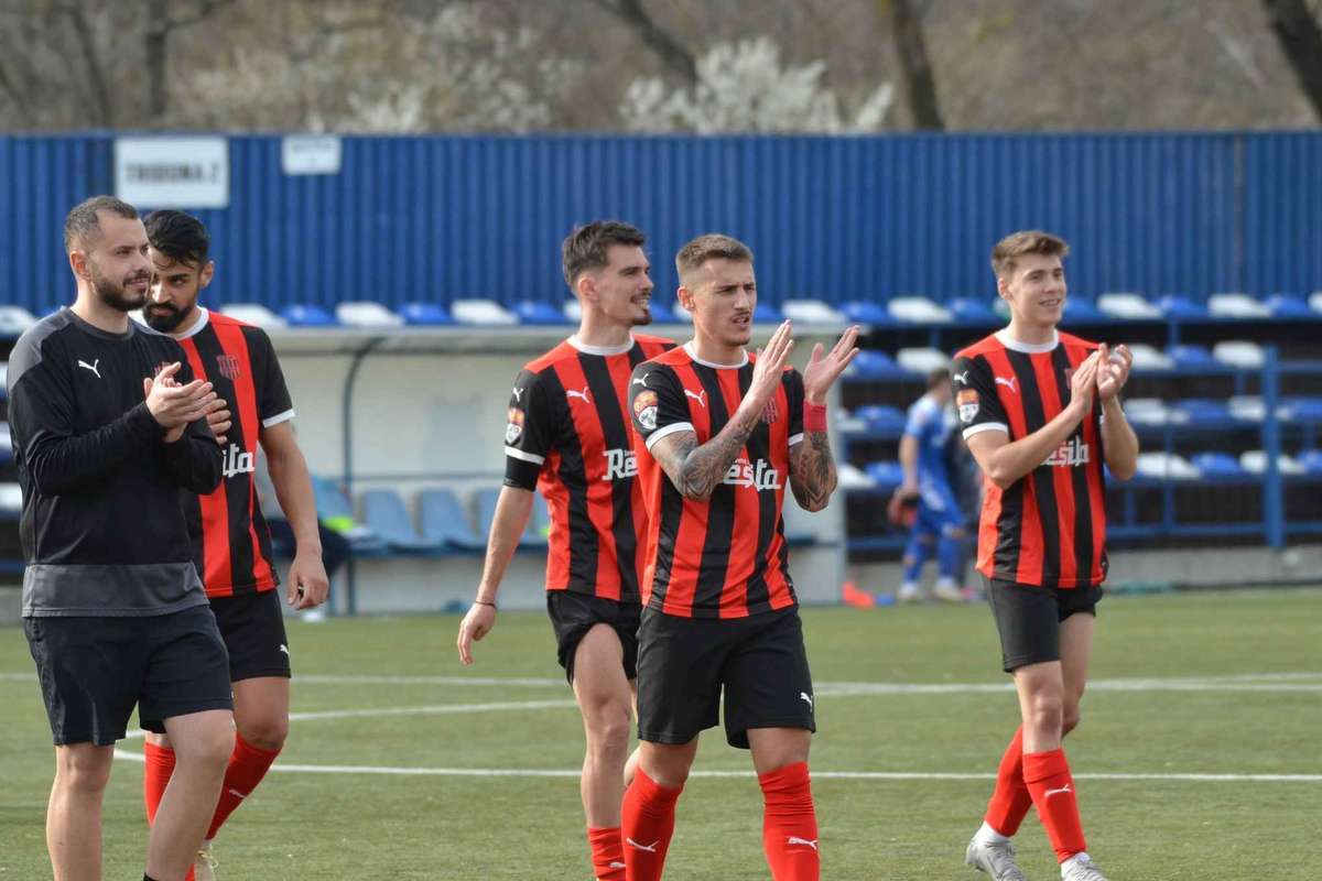 Metaloglobus incepe prost play off ul Ligii 2 Victorie clara CSM Resita