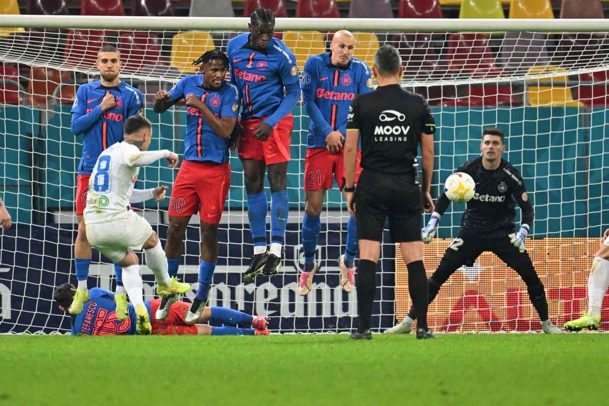 Programul etapei 30 din Superliga Derby ul FCSB Universitatea Craiova