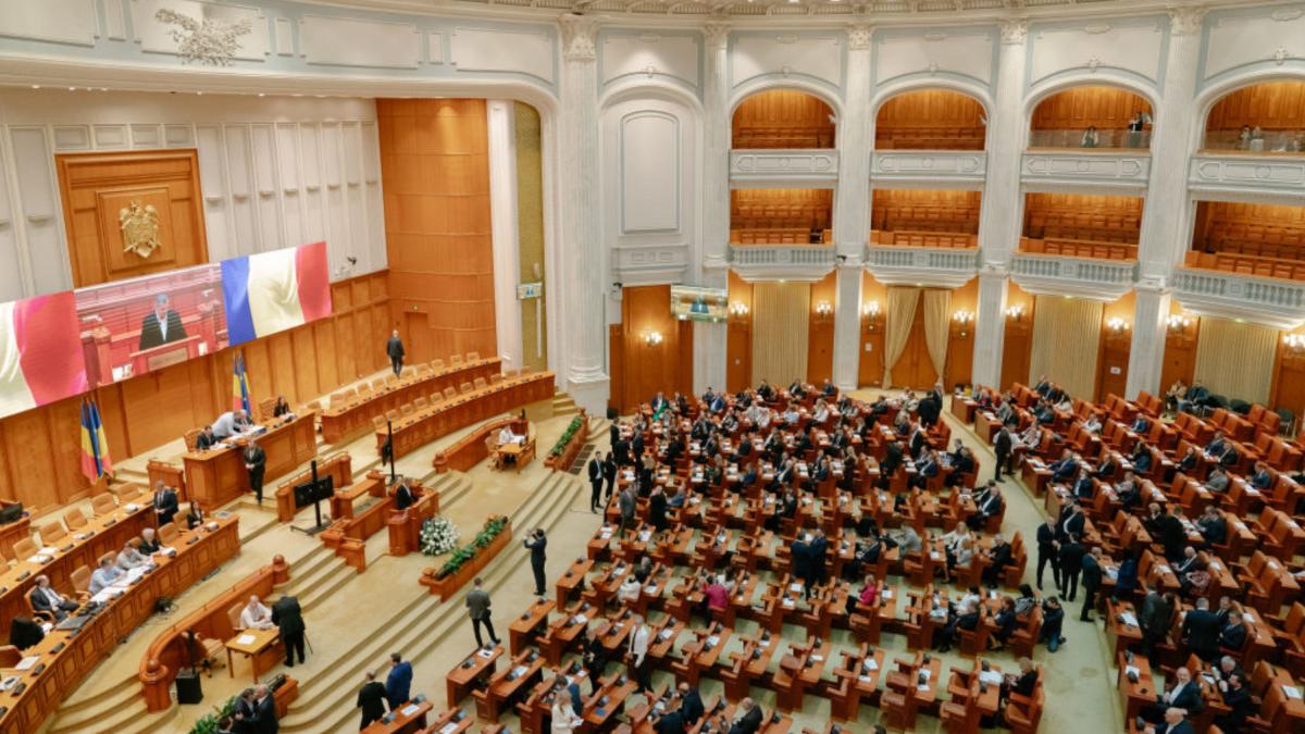 Proiectul usr diaspora sa aiba mai multi reprezentanti in parlament fara cresterea numarului total de parlamentari