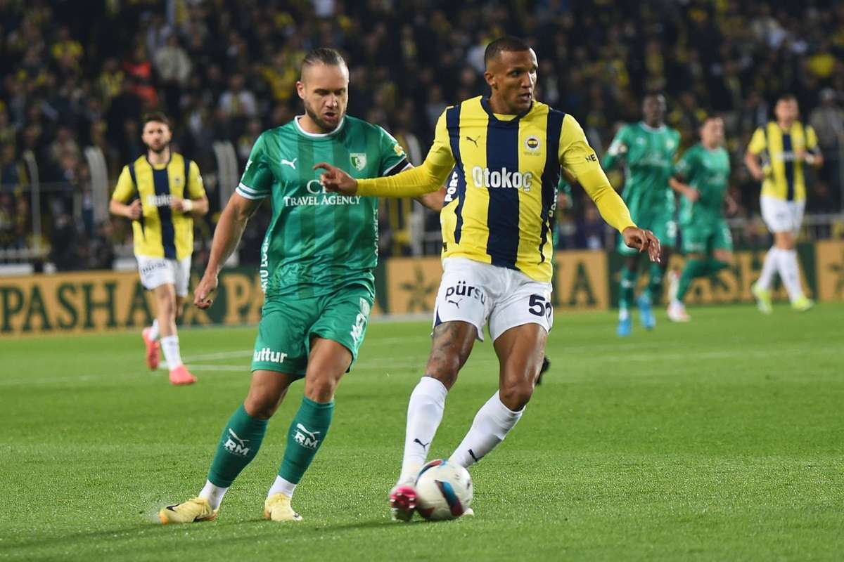 Puscas a inscris contra echipei lui Mourinho Sorescu si Maxim infrangere in Turcia Notele primite