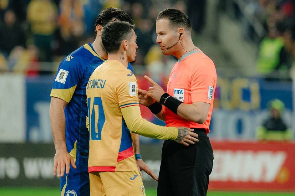 Romania infranta de VAR Arbitrul voia sa dea penalty dezvaluie presa olandeza