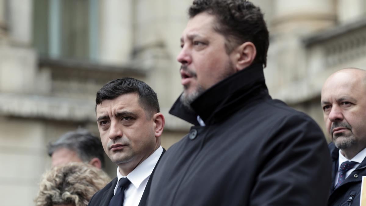 Scandalul din AUR creste Claudiu Tarziu despre Simion Nimeni nu actioneaza fara un ordin de la seful suprem