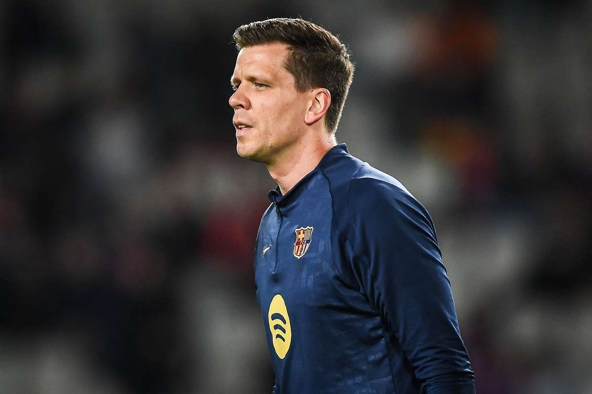 Wojciech Szczesny isi extinde contractul cu FC Barcelona