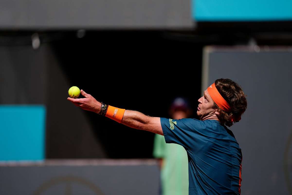 Campionul in exercitiu al turneului Madrid eliminat de Alexander Bublik