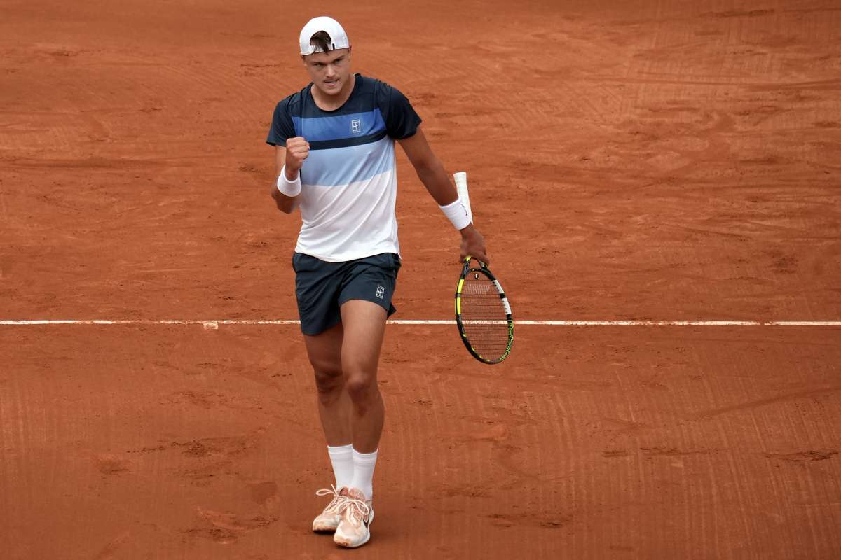 Danezul Holger Rune s a calificat in finala la Barcelona