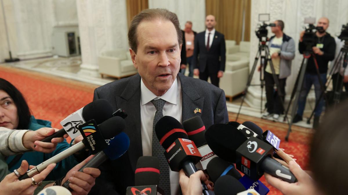 Din culisele intalnirii cu americanii Robert Cazanciuc Nu s a discutat despre anularea alegerilor ca problema