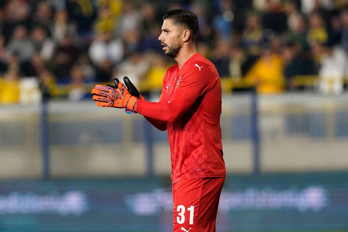 Echipa lui Horatiu Moldovan pierde in Sicilia 5 goluri primite