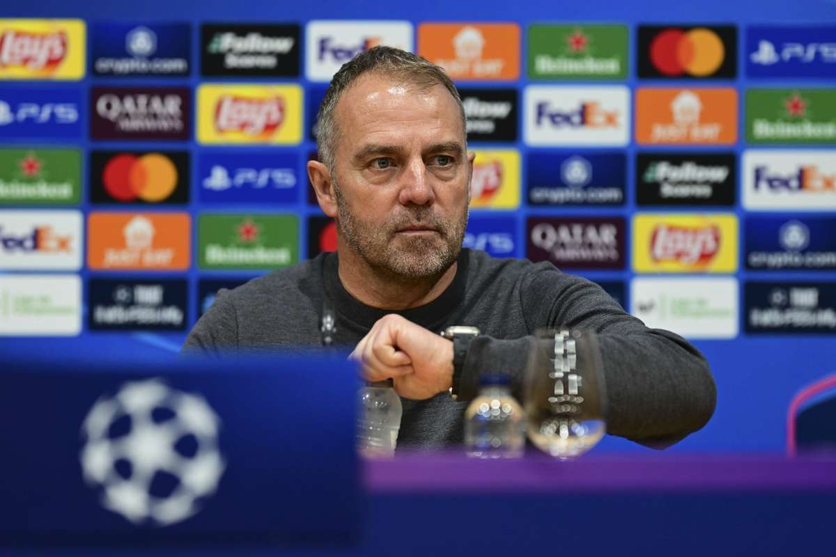 FC Barcelona a initiat discutiile pentru prelungirea contractului lui Hansi Flick
