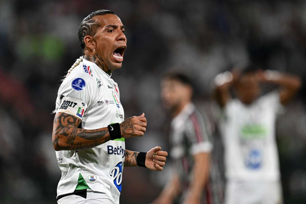 Fostul atacant al FCSB cel mai bun marcator columbian