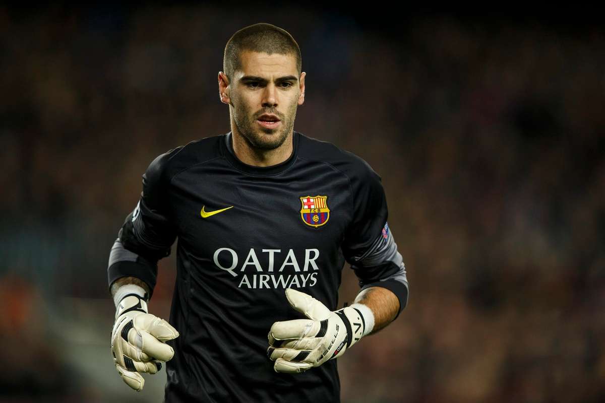 Fostul portar legendar al Barcelonei Victor Valdes va antrena Real Avila