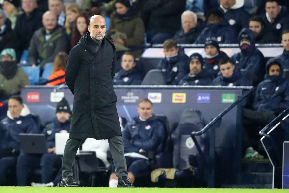 Guardiola despre fanii Man Utd Ar trebui sa le fie rusine