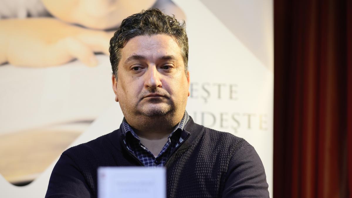 Madalin Hodor vicepresedinte CNSAS Crin Antonescu nu a colaborat cu Securitatea A fost urmarit de Securitate