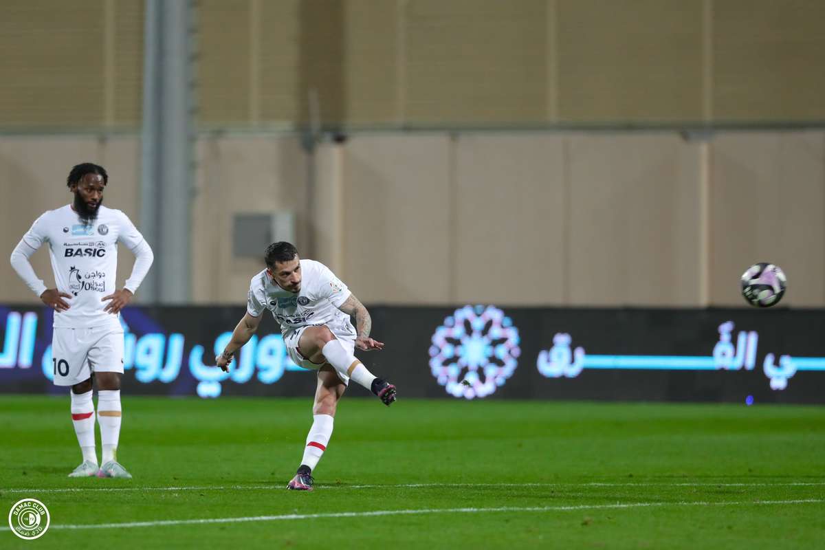 Nicolae Stanciu marcheaza pentru Damac in Arabia Saudita