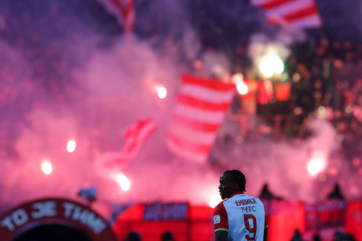 Performanta istorica Au luat titlul dar play off ul nu a inceput