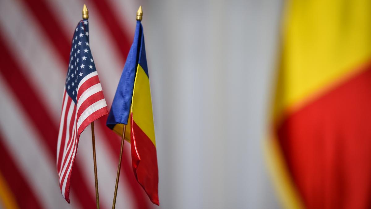 Prima vizita a oficialilor americani in Romania delegatia Congresului SUA ajunge la Bucuresti