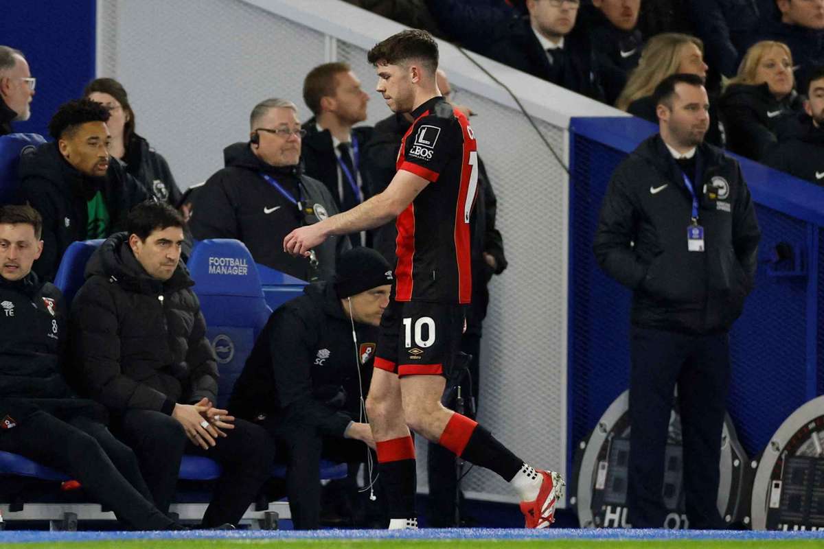 Ryan Christie mijlocasul lui Bournemouth out tot sezonul dupa operatie inghinala