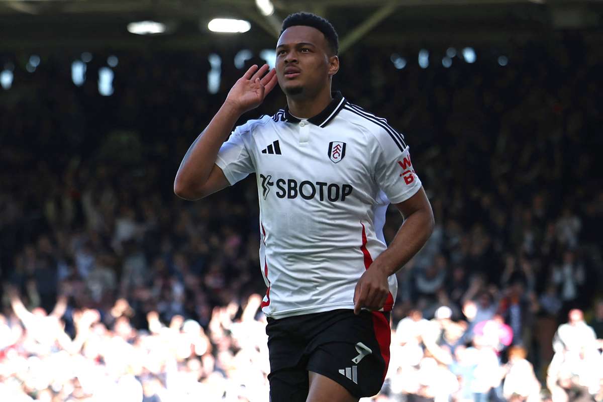 Spectacol pe Craven Cottage Fulham invinge liderul Liverpool