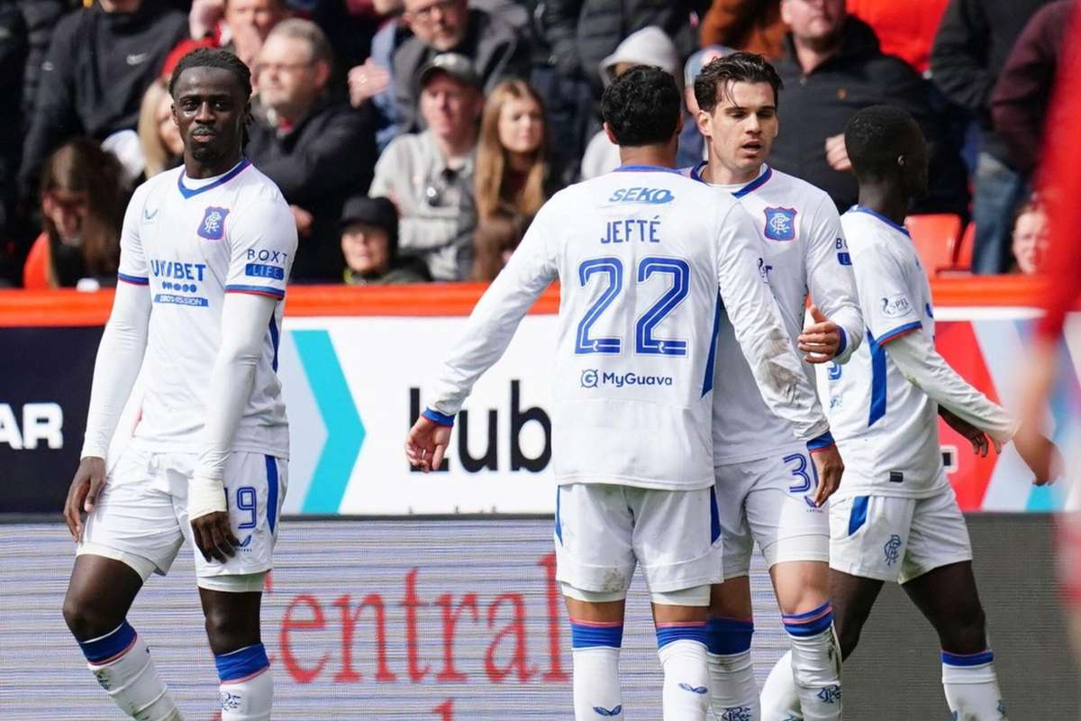 VIDEO Ianis Hagi a salvat Rangers cu un gol superb in prelungiri