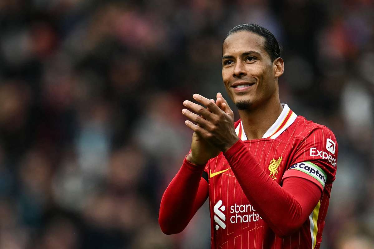 Virgil van Dijk a semnat un nou contract ramanand la Liverpool pana in 2027