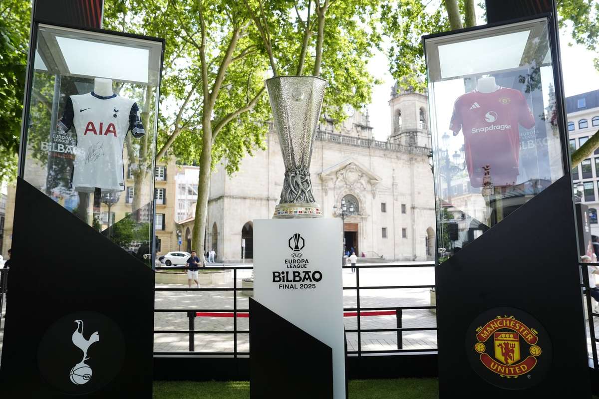 Cine transmite meciul final Europa League la TV