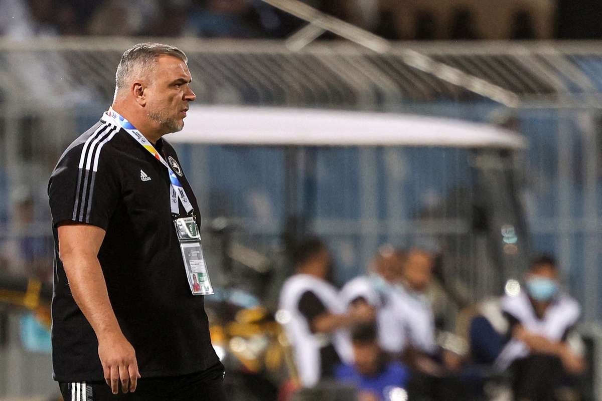 Cosmin Olaroiu a castigat Liga Campionilor Asiei cu Sharjah