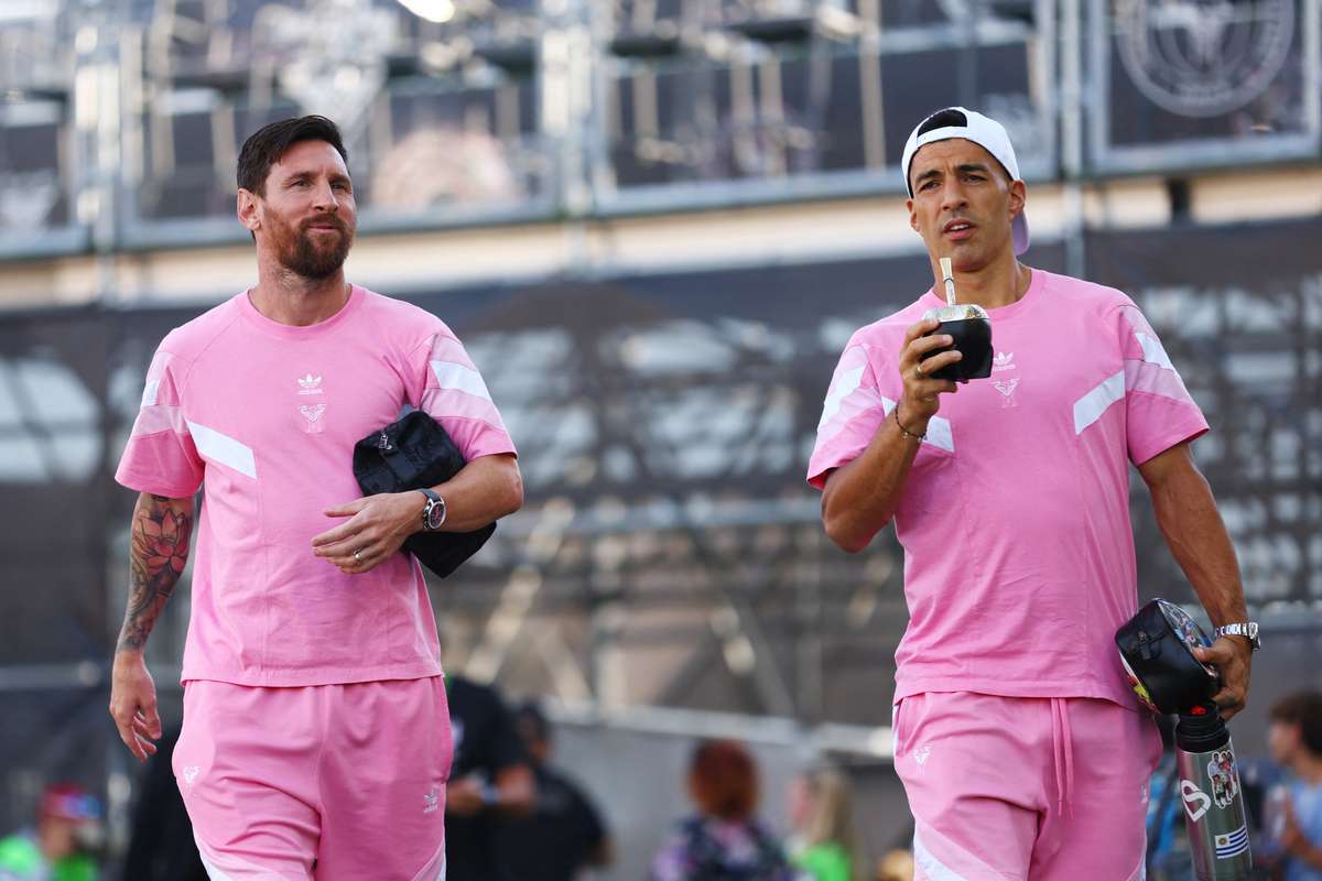 Messi colaboreaza cu Luis Suarez pentru a infiinta un club de formare