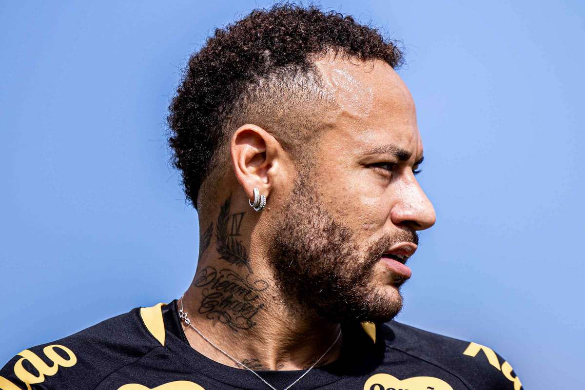 Rasfat si salariu astronomic Cati bani castiga Neymar in cinci luni