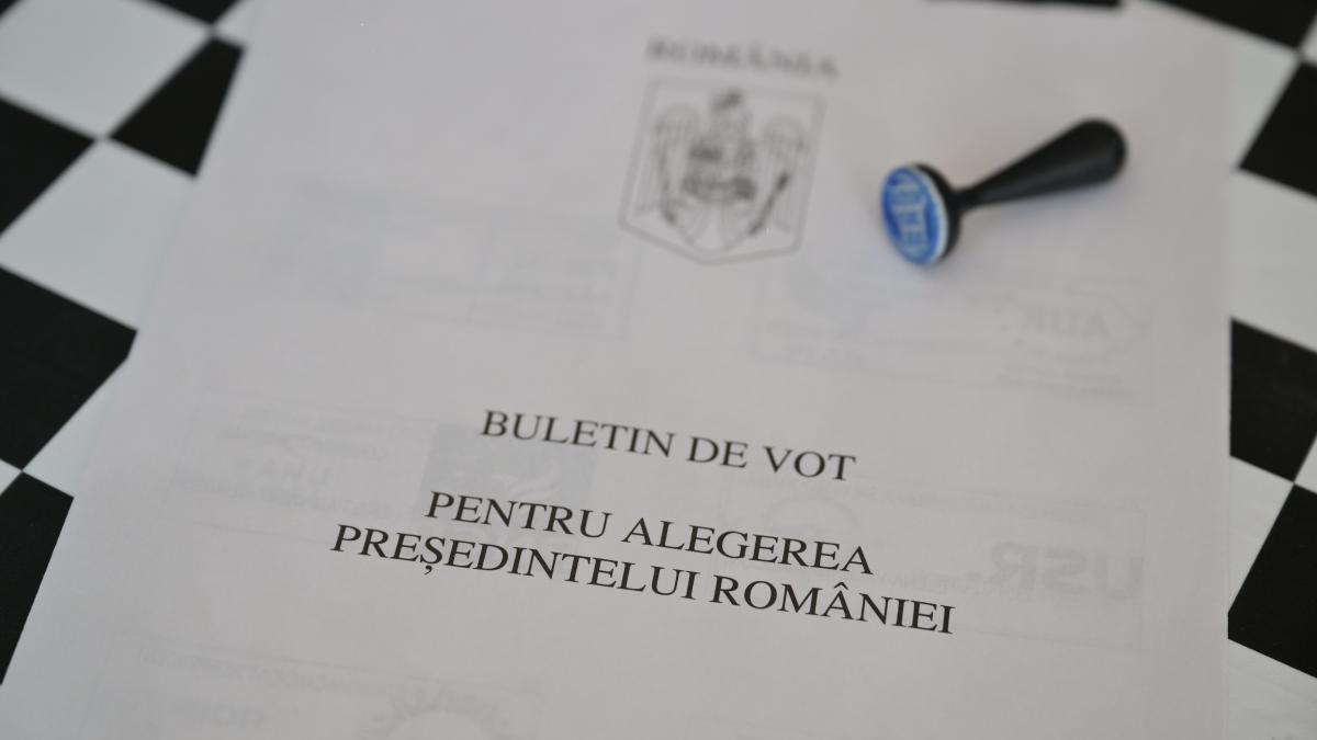 Sociolog Nicusor Dan lider national dar Simion va castiga diaspora
