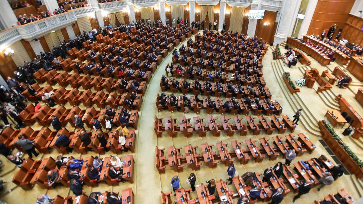AUR cere din nou alegeri anticipate E greu de convenit un guvern