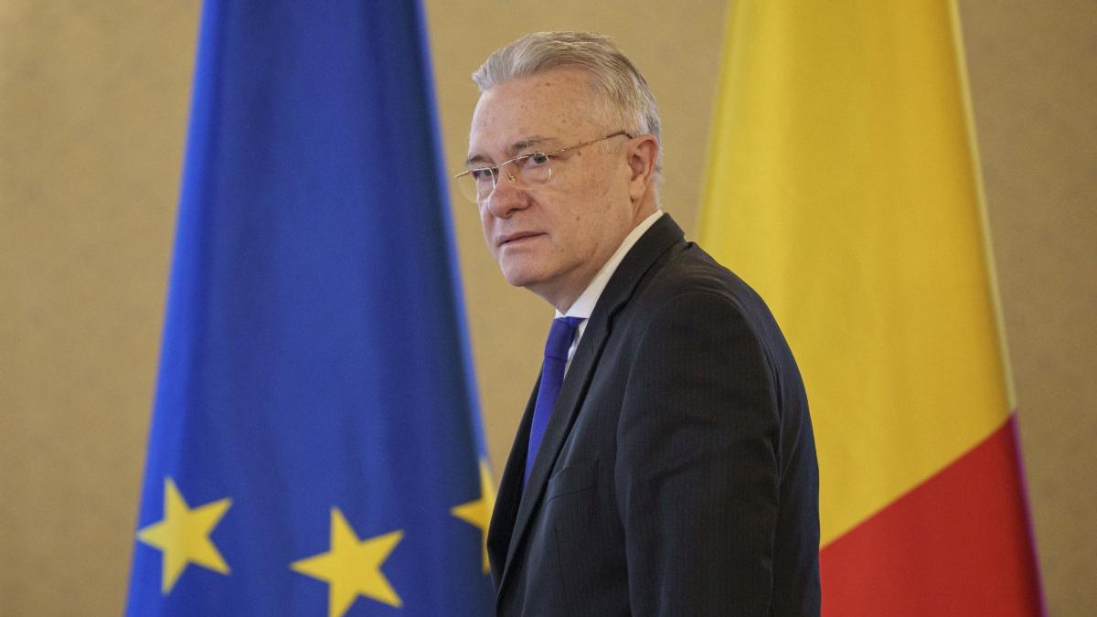 Cristian Diaconescu ramane consilier pentru aprare