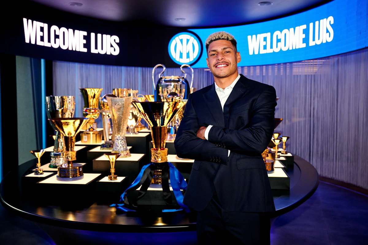Inter finaleaza un alt transfer Luis Henrique a semnat