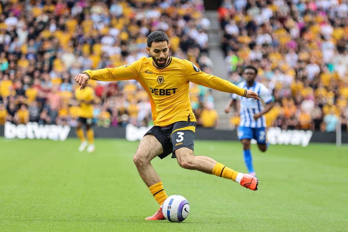 Manchester City aproape de acordul pentru Ait Nouri