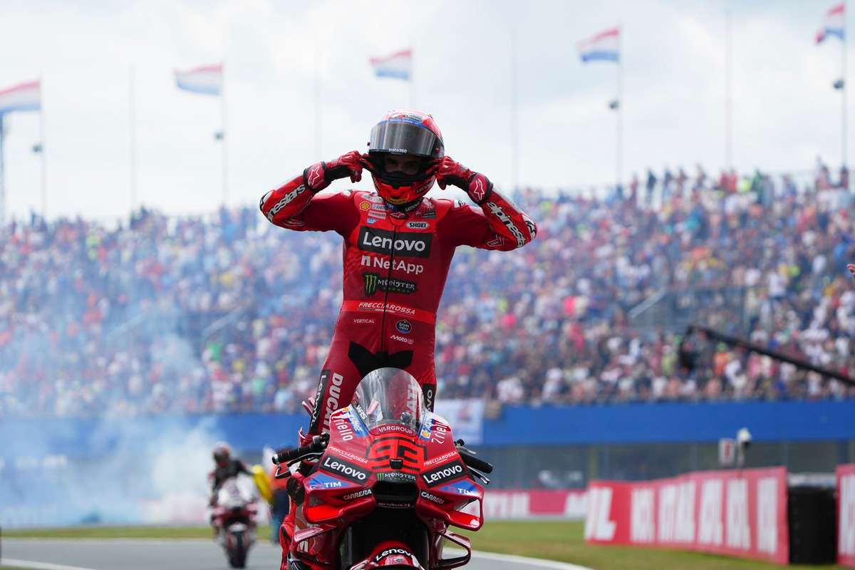 Marc Marquez castiga Marele Premiu al Olandei de pe locul doi Fratele sau Alex are un accident
