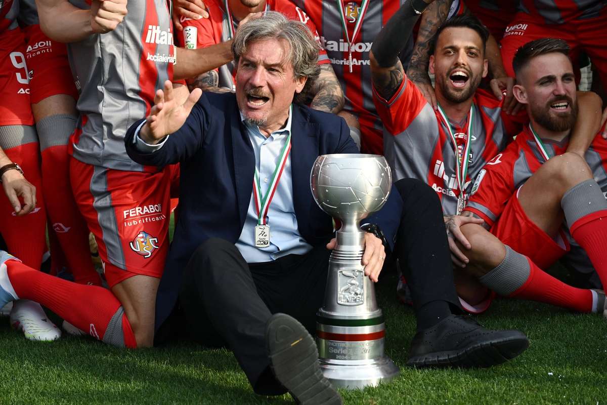O echipa nou promovata in Serie A si a demis antrenorul